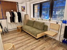 美容鍼灸整体サロンopt./待合スペース