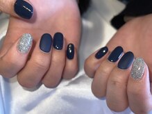 ソロルル ネイル(Sororuru Nail)/ネイビーカラーフラッシュネイル