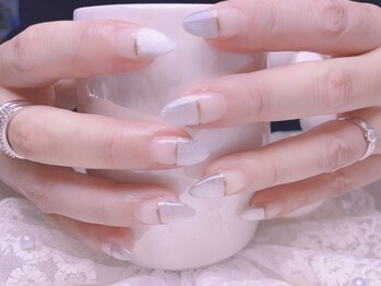セリーヌ(Celine)の写真/【シンプルデザインのクーポンあり♪】オフィスネイルからデートネイルまで、理想通りの指先を再現◎
