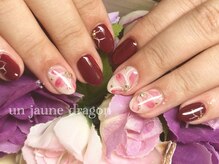 アン ジョーヌドラゴ/フラワーネイル