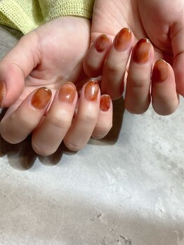 エム(em)/ブラウンネイル