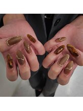 フォーユー(4U)/べっ甲ネイル