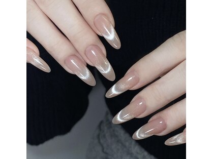 Sunny Nail Studio 新宿【長さだし/持ち込み/マグネット/ワンホン/付け放題/定額】の写真