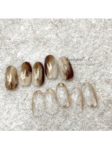 ラグジュリラ(luxugril A')/luxugril a'