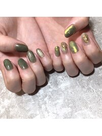 グリーンちぐはぐネイル