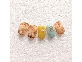 プチネイル安气子 日比谷シャンテ店/