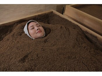 ボナデア(Bona Dea)/酵素浴 3