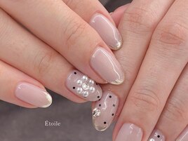 パールフラワードットネイル