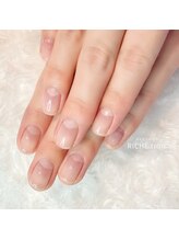 リッシュ トロワ(RICHE trois)/うるツヤさりげなく自爪育成！