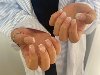 シェリーラメール 渋谷(cherielamer)/フレンチパールネイル ¥7,680