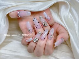 ホワイト系ネイル