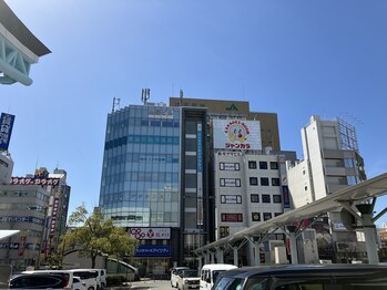 ビューステージ アイブロウサロン 和歌山/ジャンカラの隣のビルです♪