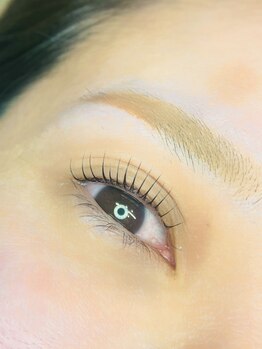 ヌーク(neuk)/ラッシュリフト（まつげパーマ）