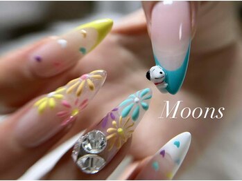 ムーンズ(Moon's)/