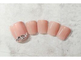 6000円　フットネイル