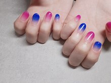 ラドール(La Dhole)/ビビッドカラーのグラデーション