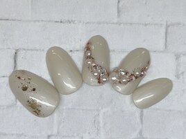 キラキラ　ビジュー　雪の結晶