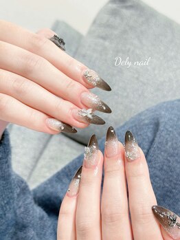 デリーネイル(Dely_nail)/シャープな蝶々ネイル