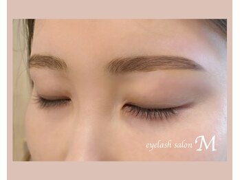 エム(M)/【ハリウッドブロウリフト】