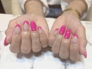 アイ アンド ネイル ドル(Dollar)/ビビットピンクネイル