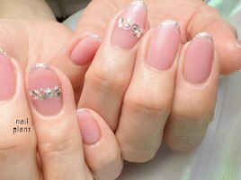 ビジューネイル