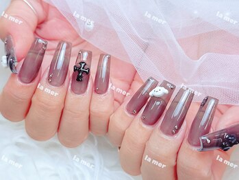 ラメール(La mer)/黒ネイル