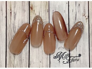 ミハフルーラ 与野(Home Nail Salon Mija Flura)の写真/大人女性の上品なデザインが豊富！マグネットやパジェルで指先を華やかな指先に♪初ジェルネイルも大歓迎☆