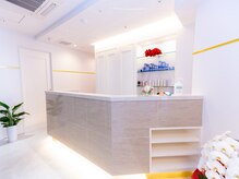 ファニービー 高槻店/玄関から見える店内のお写真