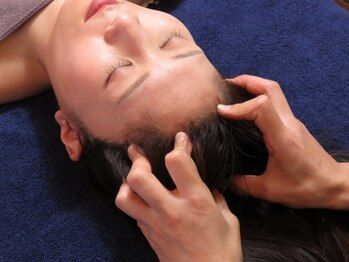 ラウレアスパ ソラリア西鉄ホテル店/ヘッドマッサージ