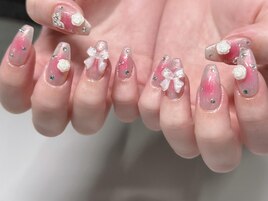 ピンクチークネイル