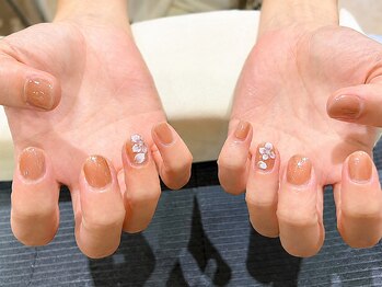 エミニー(EMINY)の写真/4000円以下で楽しむ手軽なマニキュア導入サロン！キッズネイル対応で親子で指先のお洒落を体験しませんか♪
