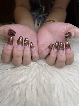 カットアンドスタイル クラウン(Cut & Style Clown)/ジェル/スカルプ/ネイル/横浜