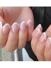 モーダアッカ(moda acca)/変形フレンチデザイン