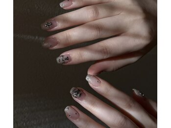 アイラ(ayla)/甘辛ネイル