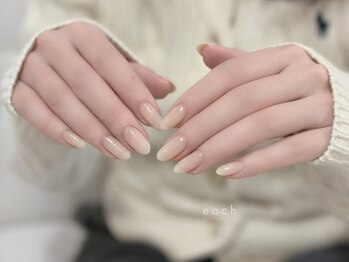 オフホワイト×シンプルネイル