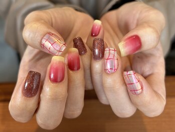 ハンドフィッシュ(handfish)/いちじくネイル