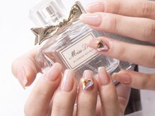 ファメル(Fam-er)の雰囲気（＊綺麗系シンプル系モテ可愛系＊フィルインもパラジェルも可能）