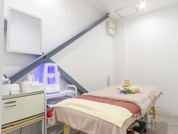 ラセラピー(RaTHERAPY)/明るく清潔感のある施術ルーム