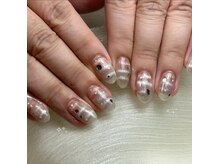 ＋Bの雰囲気（持ち込みネイルもお気軽にご相談ください♪）