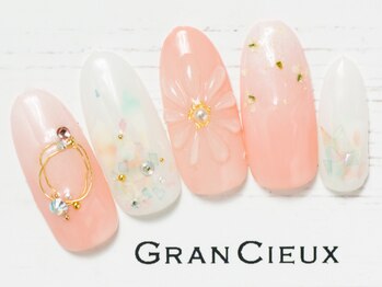 クアトログランシュ 青葉台(QUATRO×GranCieux)/ピンクフラワーネイル／8500円