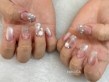 エミルカ(EMILUCA)/