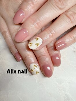 アリーネイル(Alie nail)/