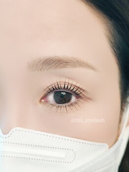 ニイアイラッシュ(Nii. eyelash)/