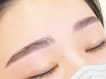 トゥルーネイル アンド アイ 町田店(TRU NAIL & EYE)の写真/【パリジェンヌ+アイブロウ¥8990/アイブロウ￥3990】平行,オルチャン眉で垢抜けeye!骨格診断で黄金比提案☆