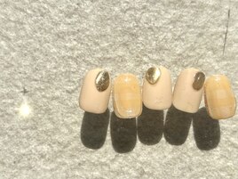《Nuance Nails》