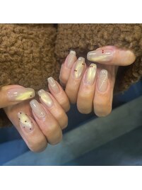 ホリデーカラーのシンプルネイル