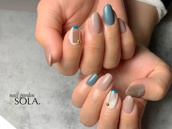 ソラ(SOLA.)/冬カラーのシンプルデザイン♪