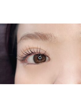 ナチュラル上品な目元にしたい