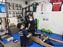 ひのくま鍼灸整骨院の雰囲気(マシンピラティス担当のたけし先生!皆さまの身体を整えます!)