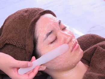 ビューティーシェーブ(Beauty Shave)/日焼け・シミ悩みに☆炭酸パック